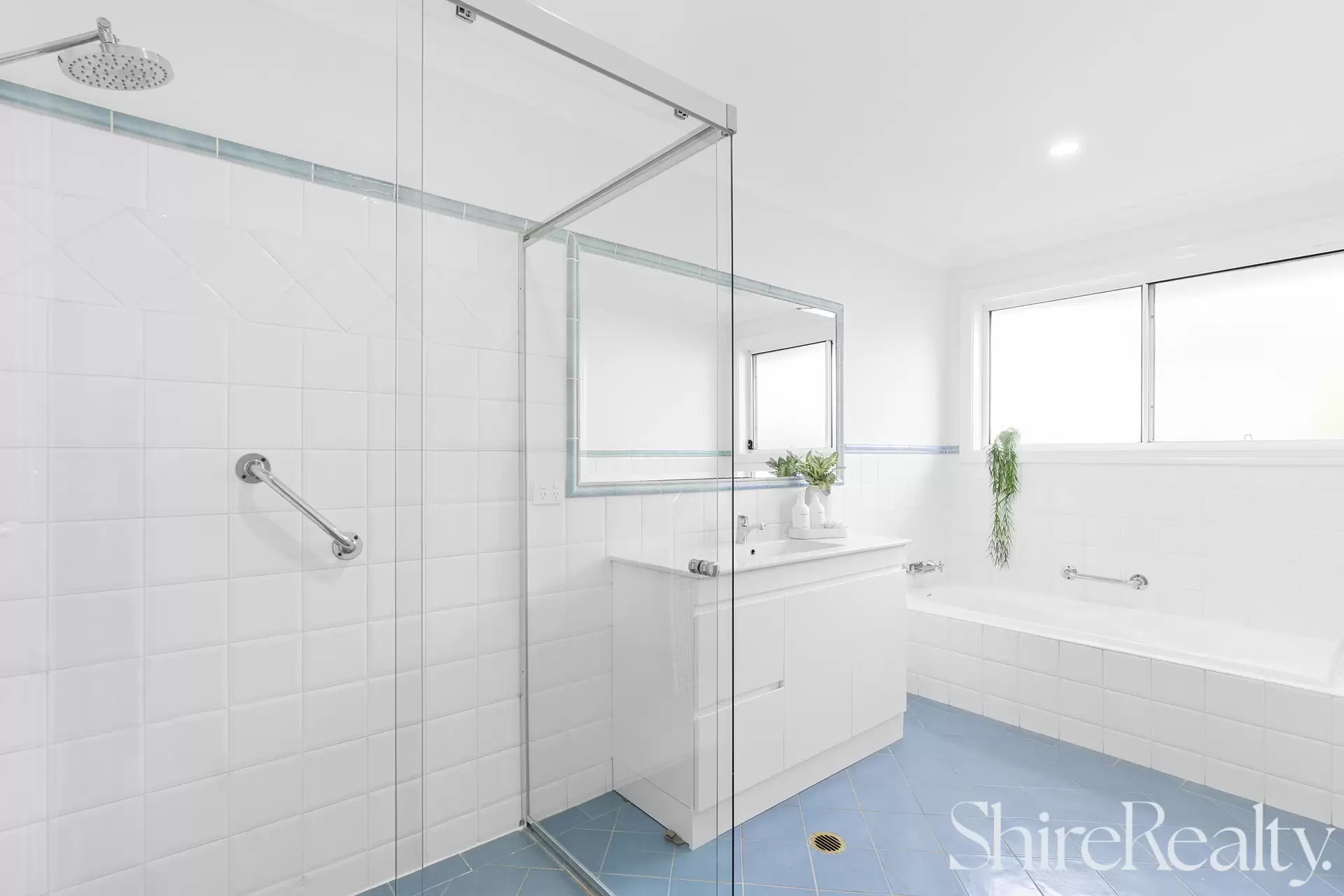 6 Crinan Court, Castle Hill Auction by Shire Realty - image 13