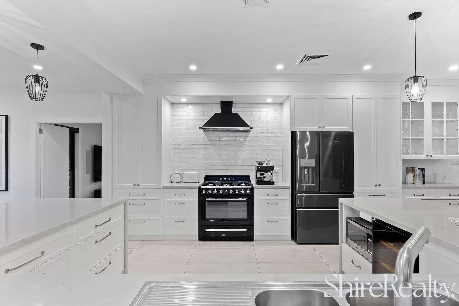 14 Rochester Grove, Castle Hill Auction by Shire Realty - image 9