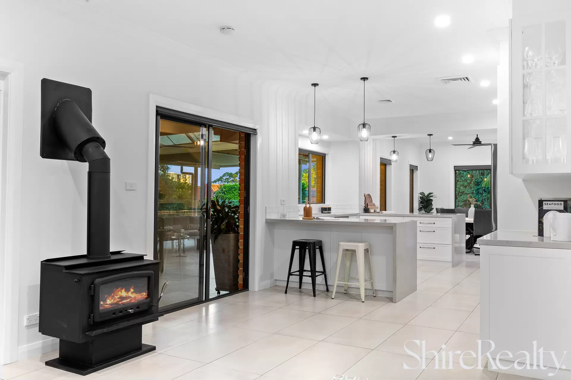 14 Rochester Grove, Castle Hill Auction by Shire Realty - image 5