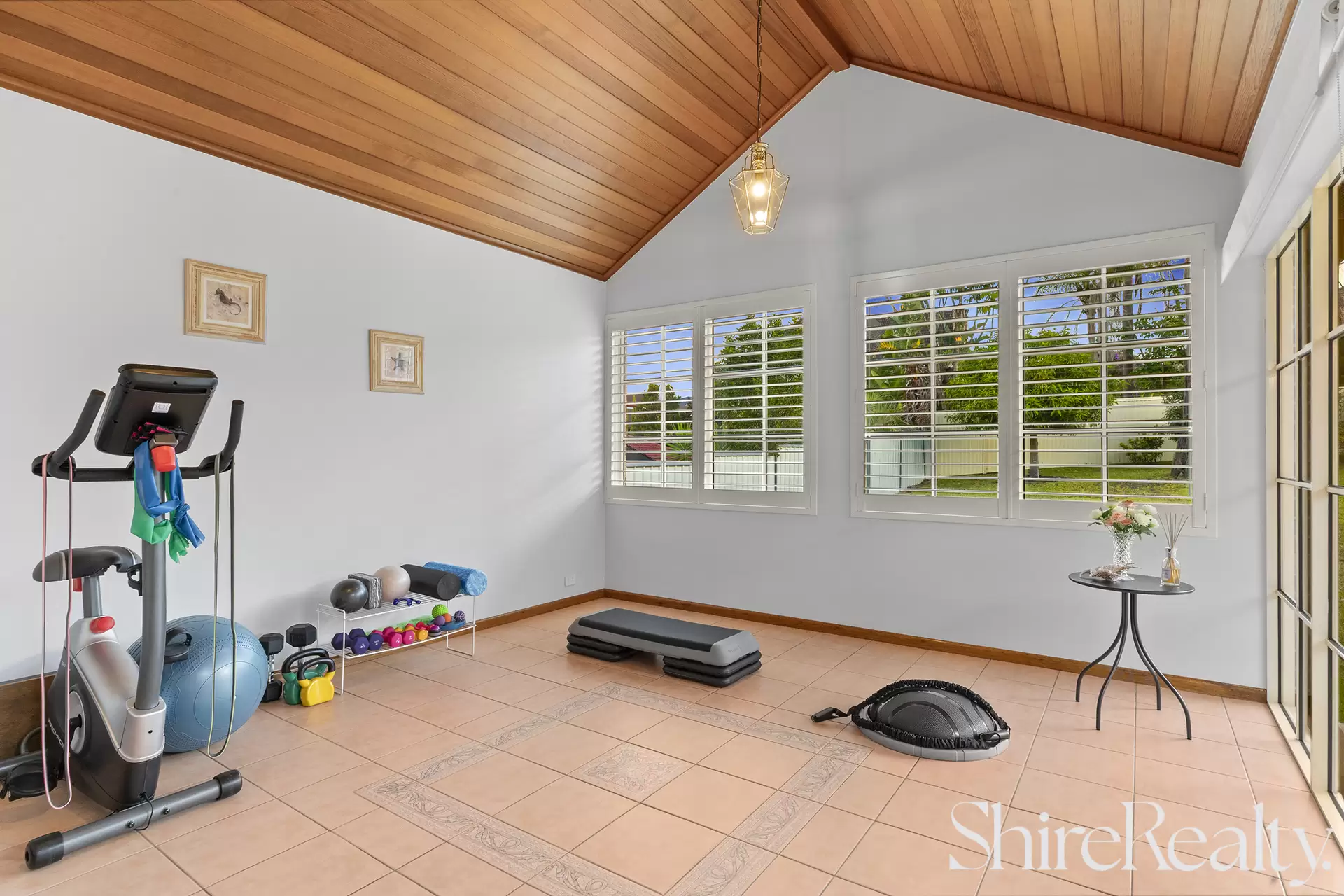 4 Carolyn Close, Castle Hill Auction by Shire Realty - image 13