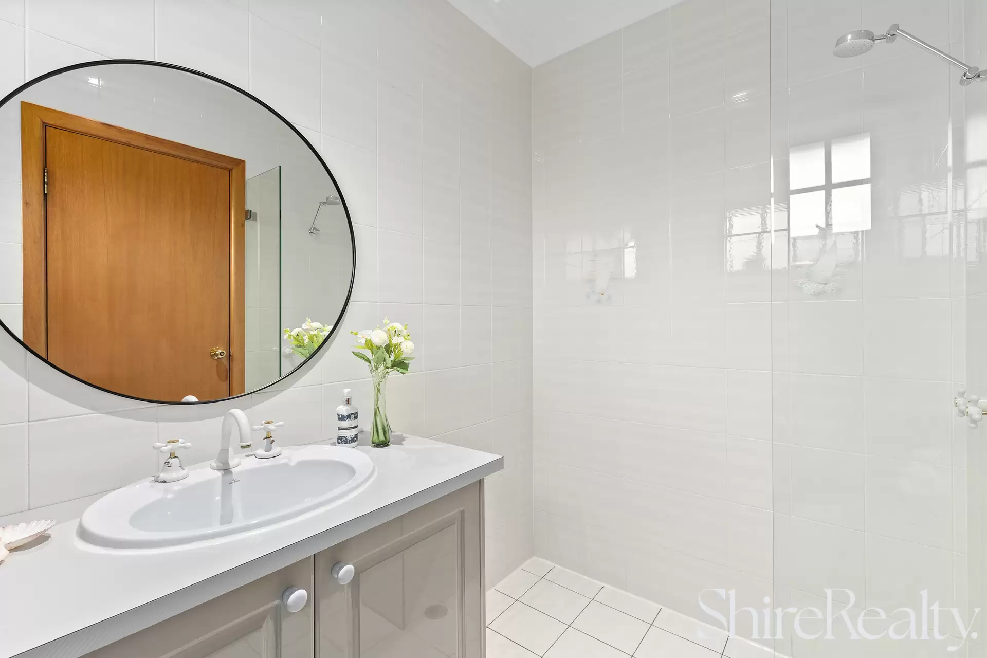 4 Carolyn Close, Castle Hill Auction by Shire Realty - image 9