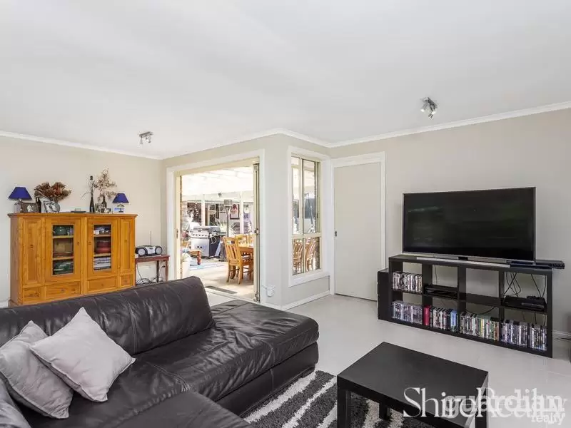 4 Illyarie Place, Castle Hill Sold by Shire Realty - image 6