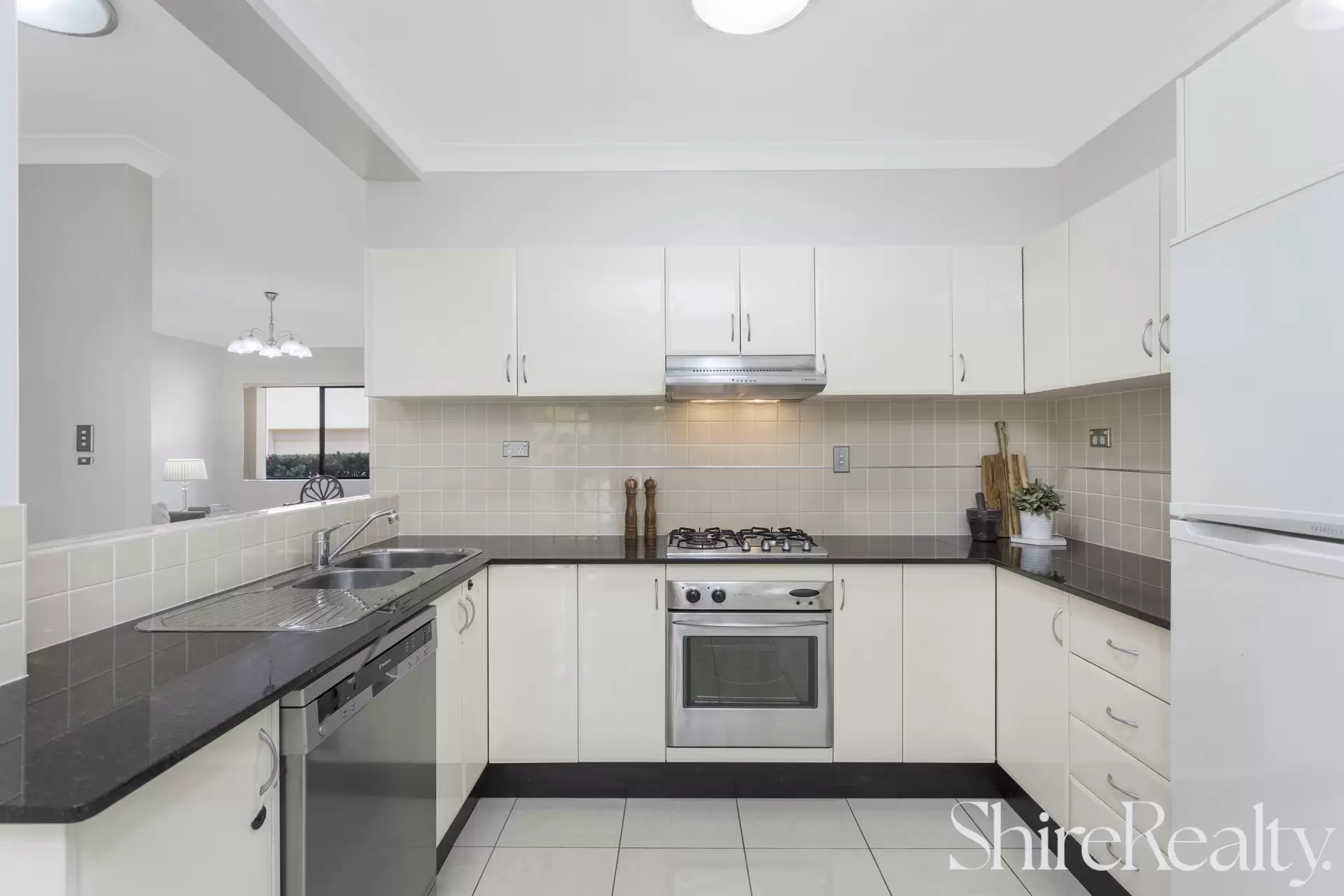 2/52-54 Kerrs Road, Castle Hill Sold by Shire Realty - image 3