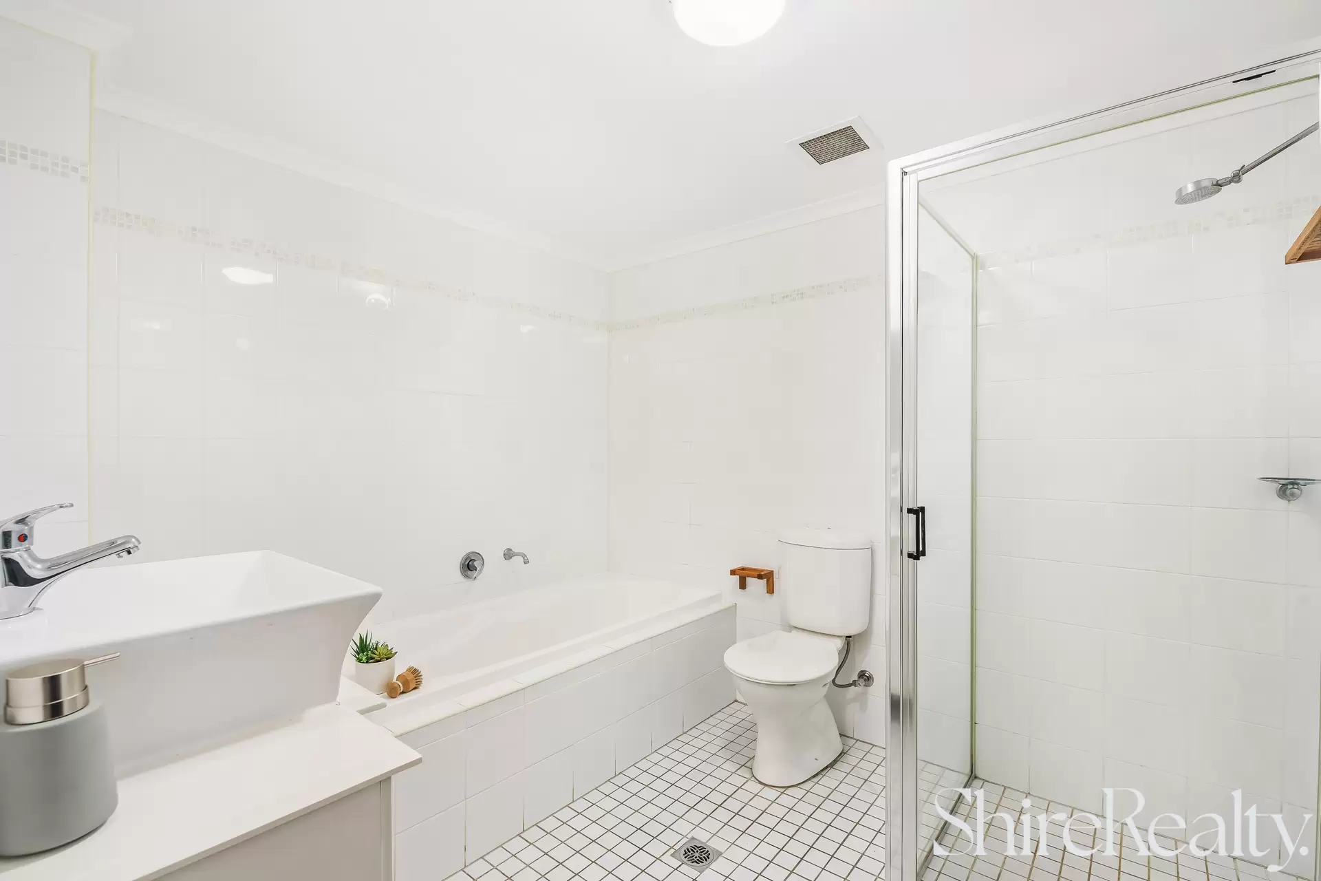 1/7-15 Purser Avenue, Castle Hill Sold by Shire Realty - image 9